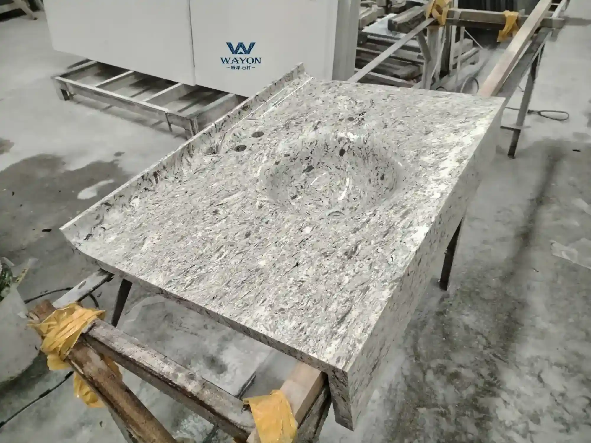 Custom quartz washbasin