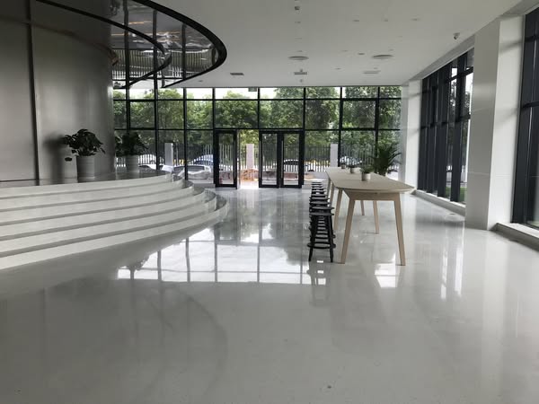 Deep-Dive: Quartz vs. Artificial Marble vs. Natural Quartzite