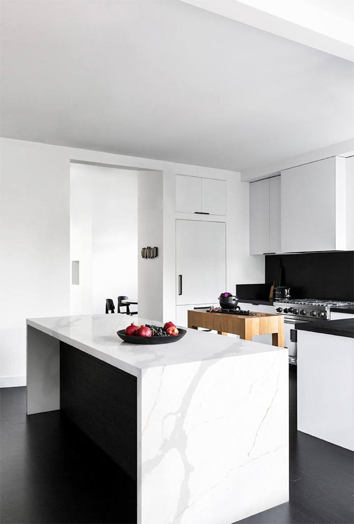 White always gives the space a bright visual effect, and is very popular in modern luxury styles, using stone and wood as the decoration of the space is the best choice.