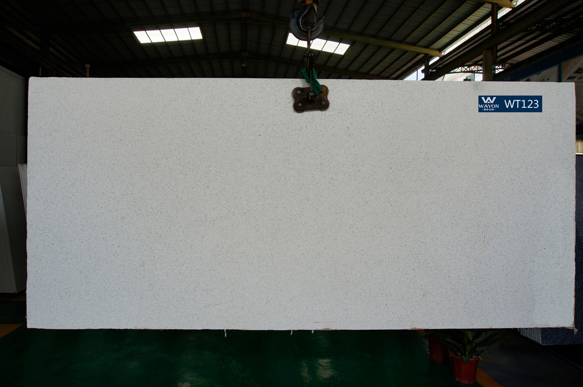 WT123 Seira White
