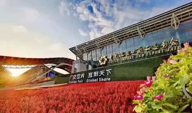 The 138th Second Canton Fair has come to an end! Wayon brings new Flexible Stone to bloom highlights!