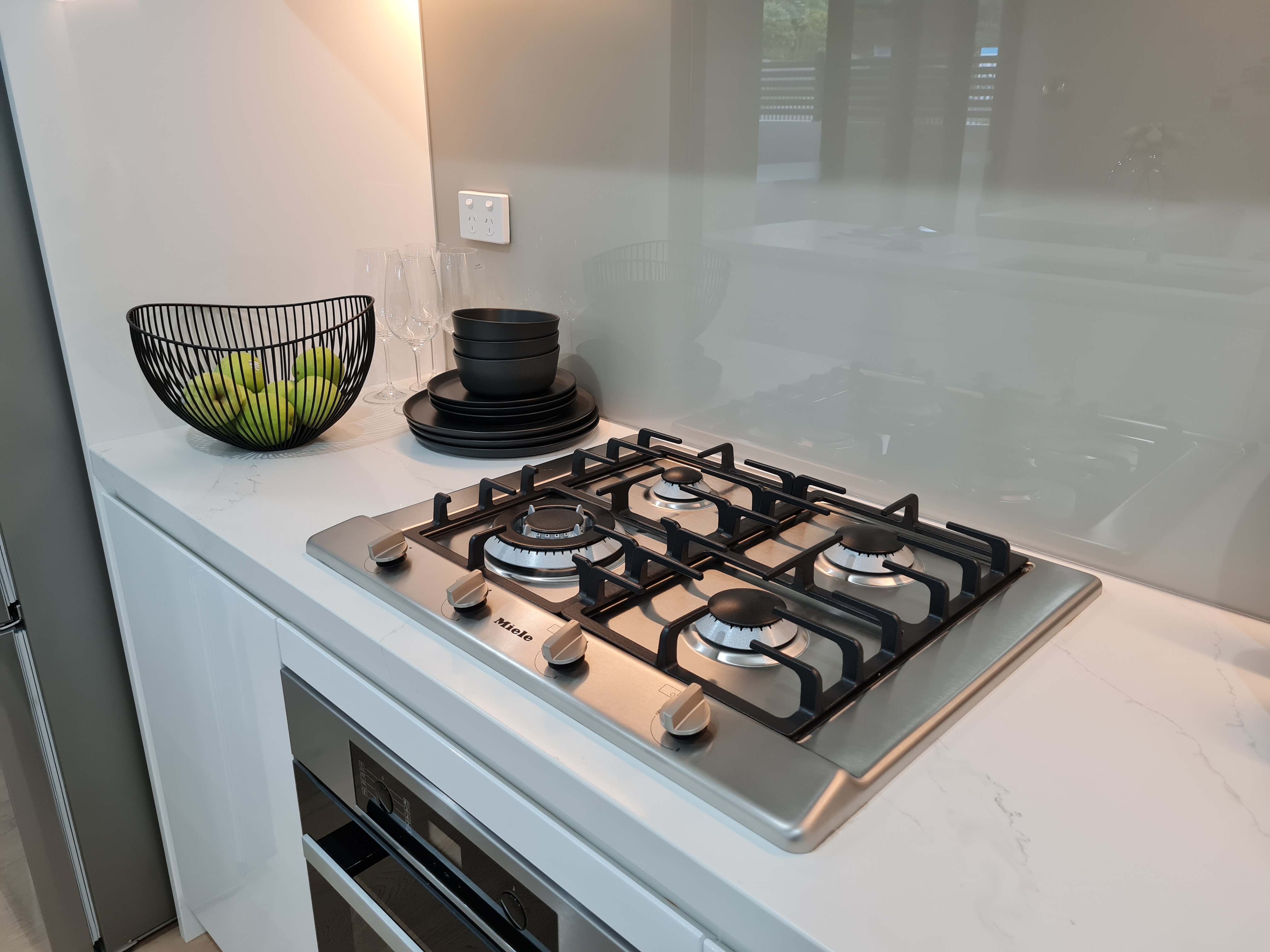 Is quartz stone suitable for countertops? 