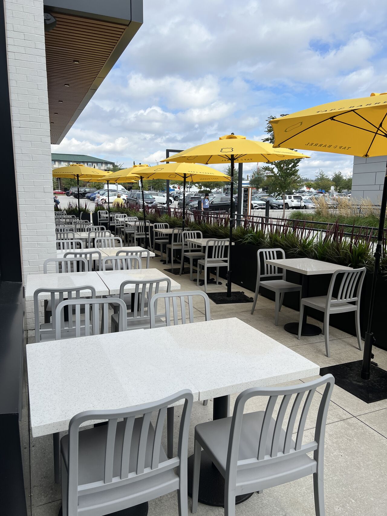 High-End Restaurants luxury restaurant quartz stone countertops