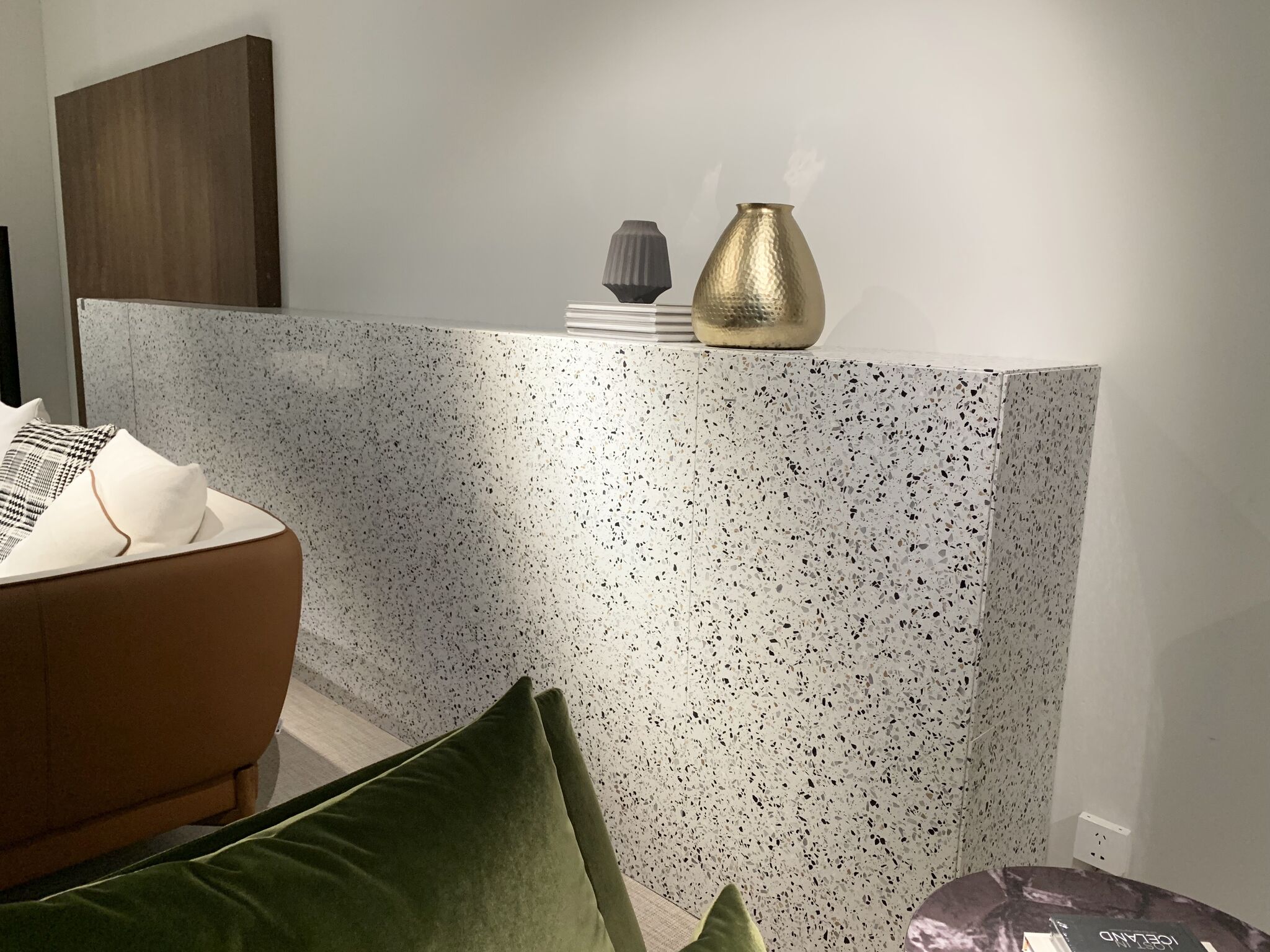 New Aessibility of Craftsman-made Countertop Aesthetics